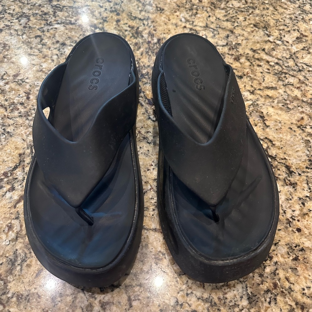 CROCS Classic Black Wedge Sandals